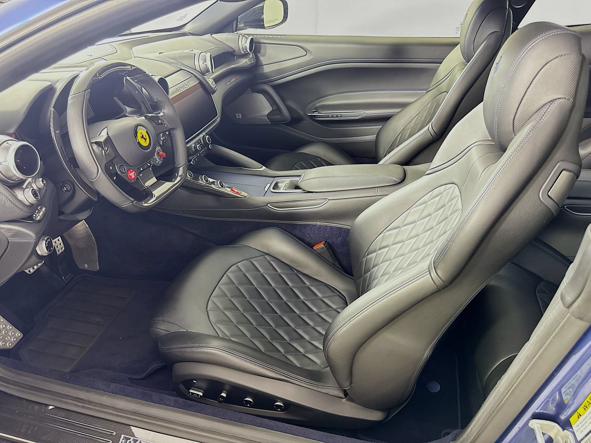 Certified 2017 Ferrari GTC4Lusso AWD/4WD image 9