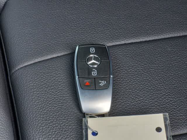 New 2026 Mercedes-Benz GLB 250 4MATIC image 34