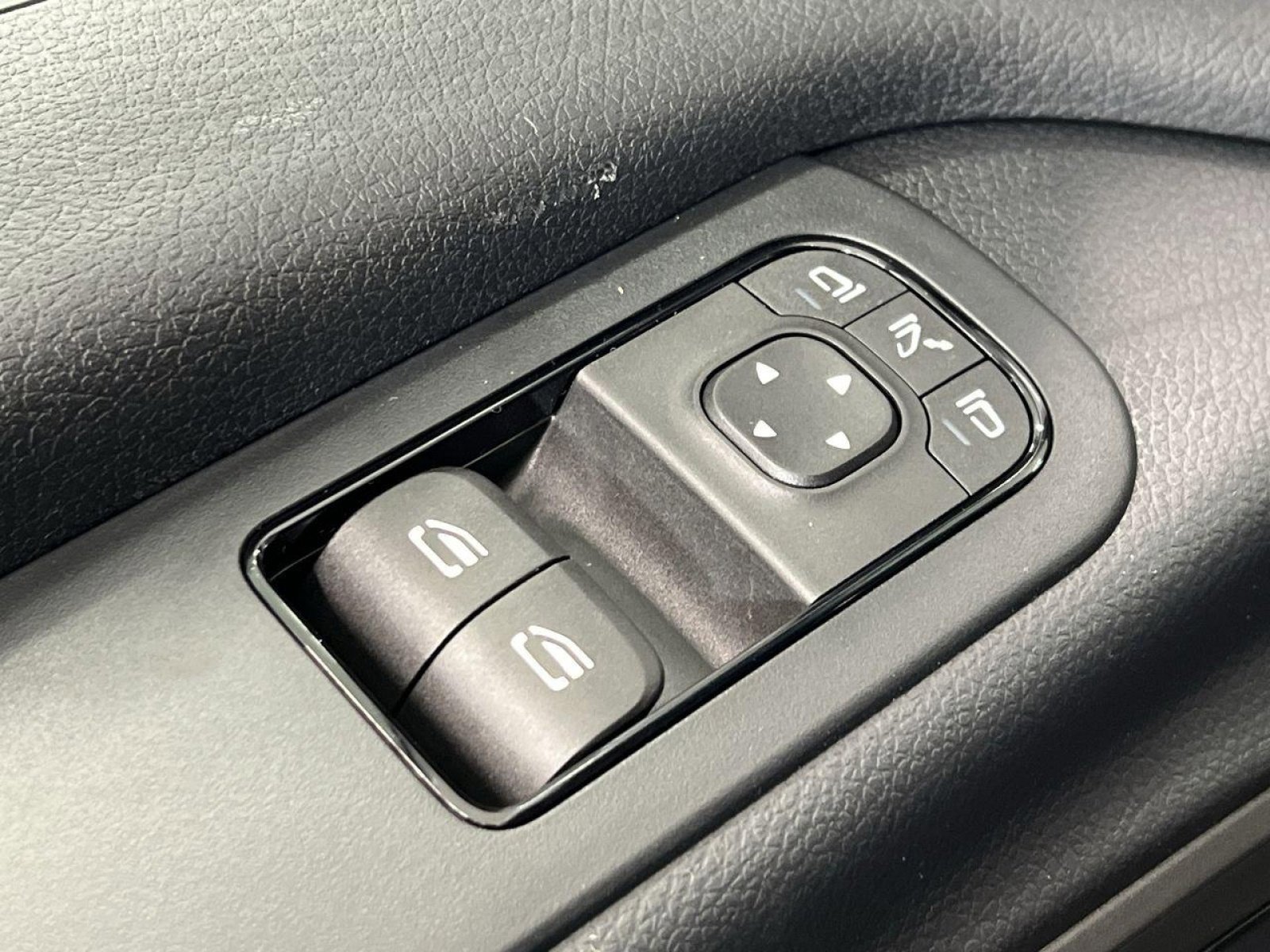 New 2025 Mercedes-Benz Sprinter 2500 image 13