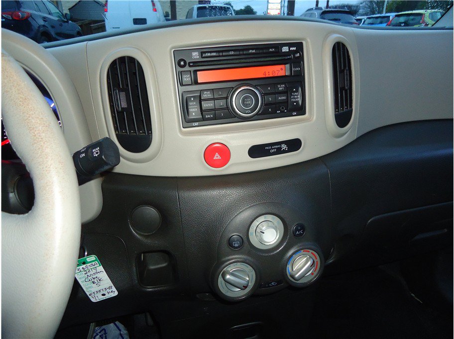 Used 2014 Nissan Cube 1.8 S w/ Interior Designer Package FWD image 24