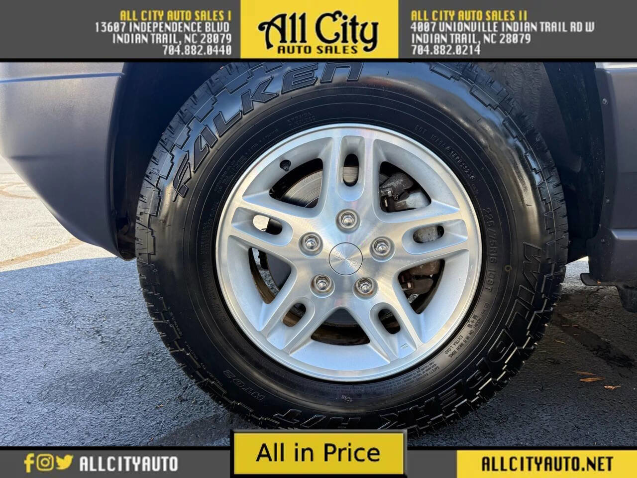 Used 2004 Jeep Grand Cherokee Laredo w/ Convenience Group image 28