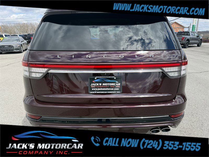 Used 2024 Lincoln Aviator Reserve w/ Equipment Group 201A image 9