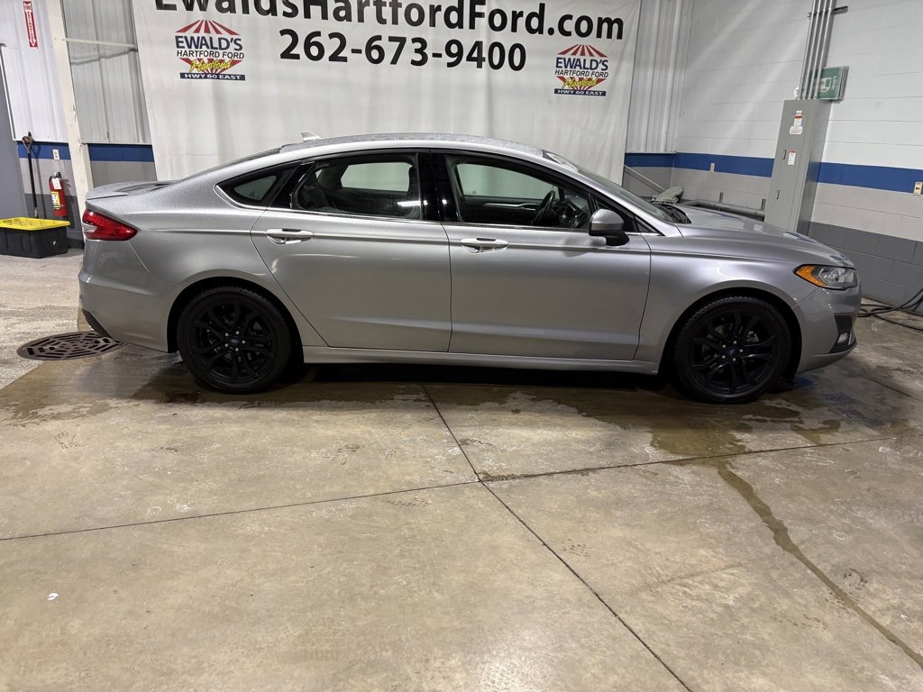 Used 2020 Ford Fusion SE w/ Equipment Group 151A image 7