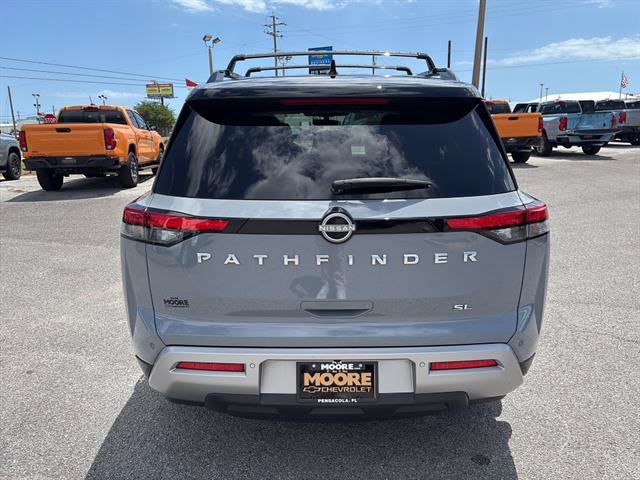 Used 2023 Nissan Pathfinder SL w/ Lighting Package (N92) FWD image 7