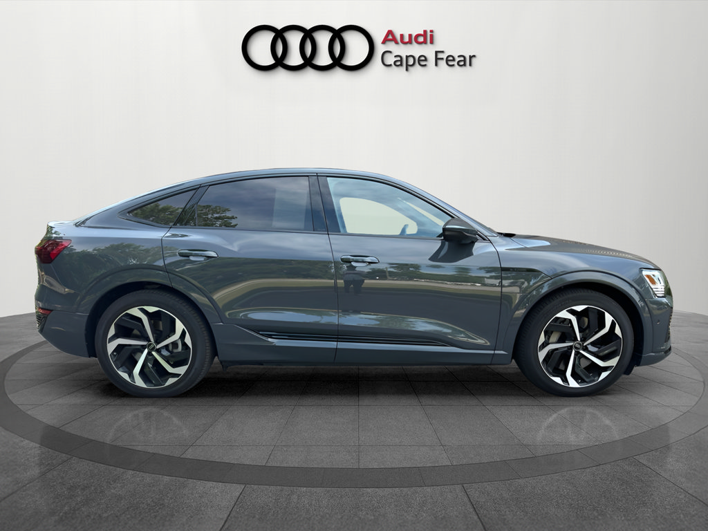 Used 2024 Audi Q8 e-tron Premium Plus w/ Premium Plus Package AWD/4WD image 8