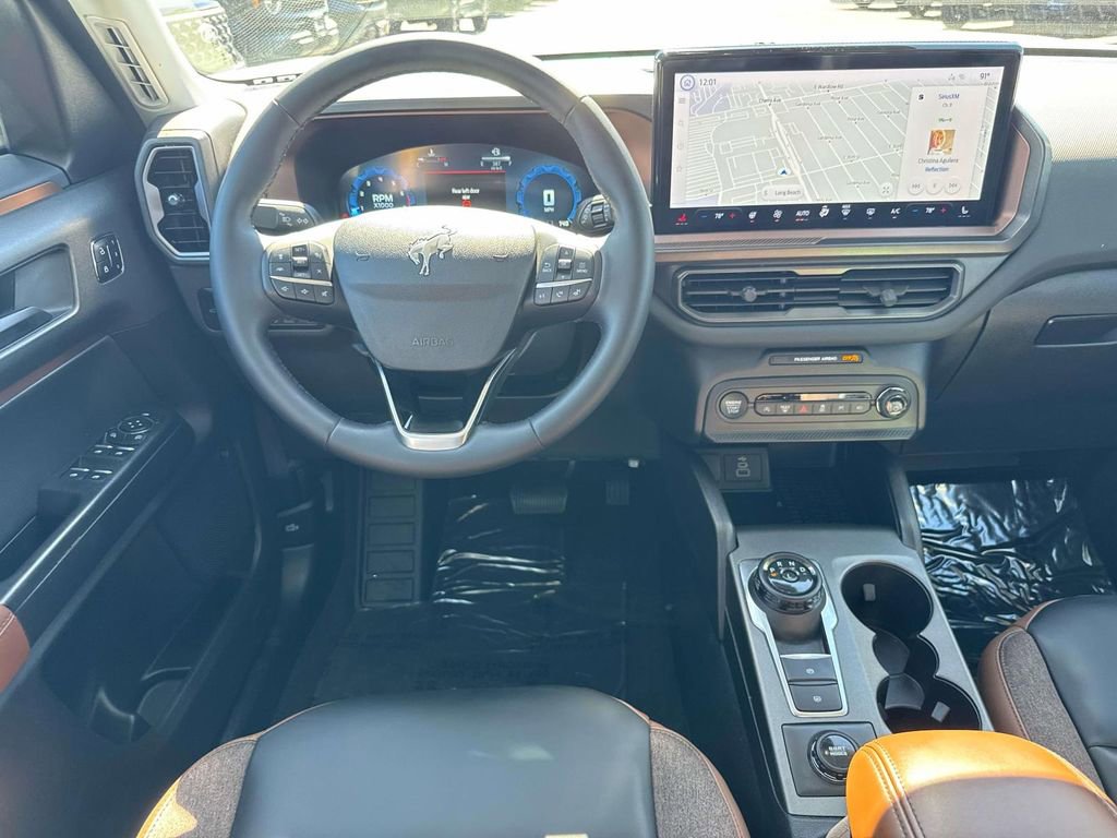 Used 2025 Ford Bronco Sport Outer Banks w/ Outer Banks Tech Package+ AWD/4WD image 15