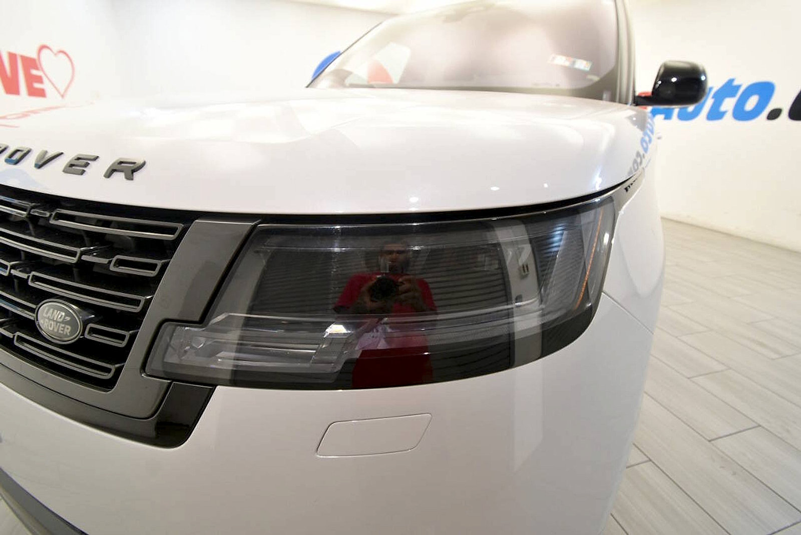 Used 2023 Land Rover Range Rover SE AWD/4WD image 9