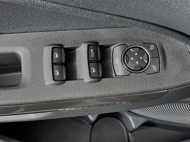 Used 2018 Ford EcoSport SE w/ SE Convenience Package image 18