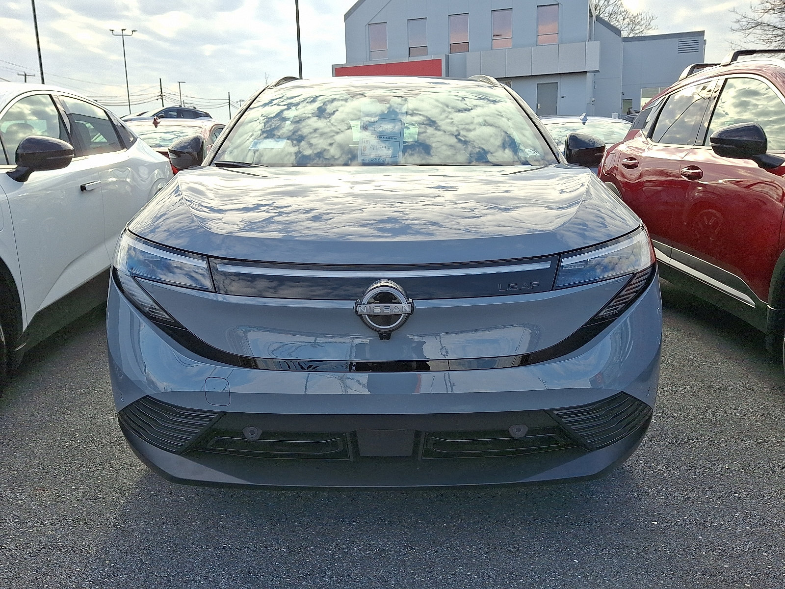 New 2026 Nissan Leaf Platinum+ w/ Cargo Package (Platinum+) FWD image 2