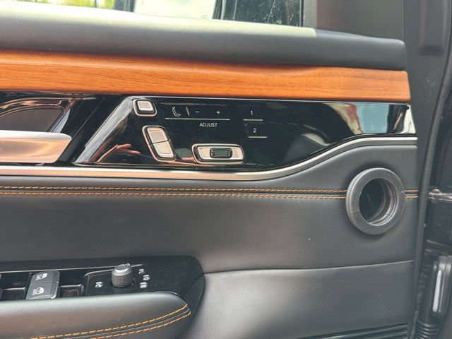 Used 2024 Jeep Grand Wagoneer L Series III AWD/4WD image 12