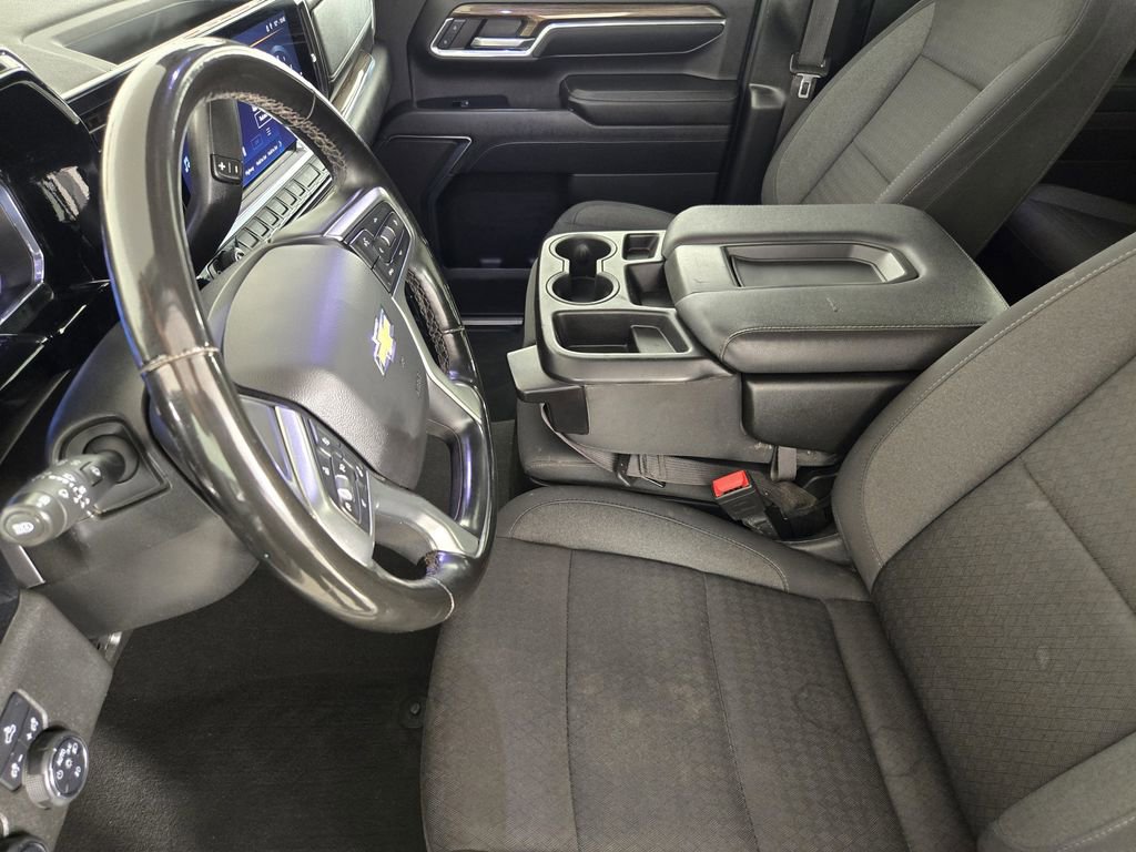 Used 2024 Chevrolet Silverado 2500 LT AWD/4WD image 14