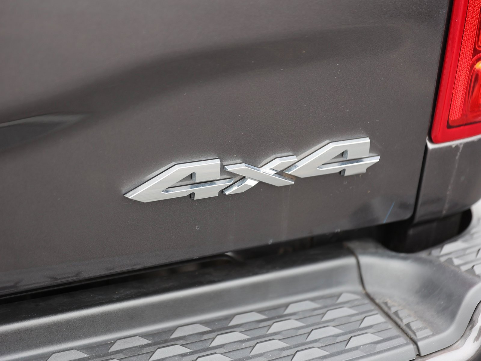 Used 2024 RAM 2500 Laramie w/ Safety Group image 12