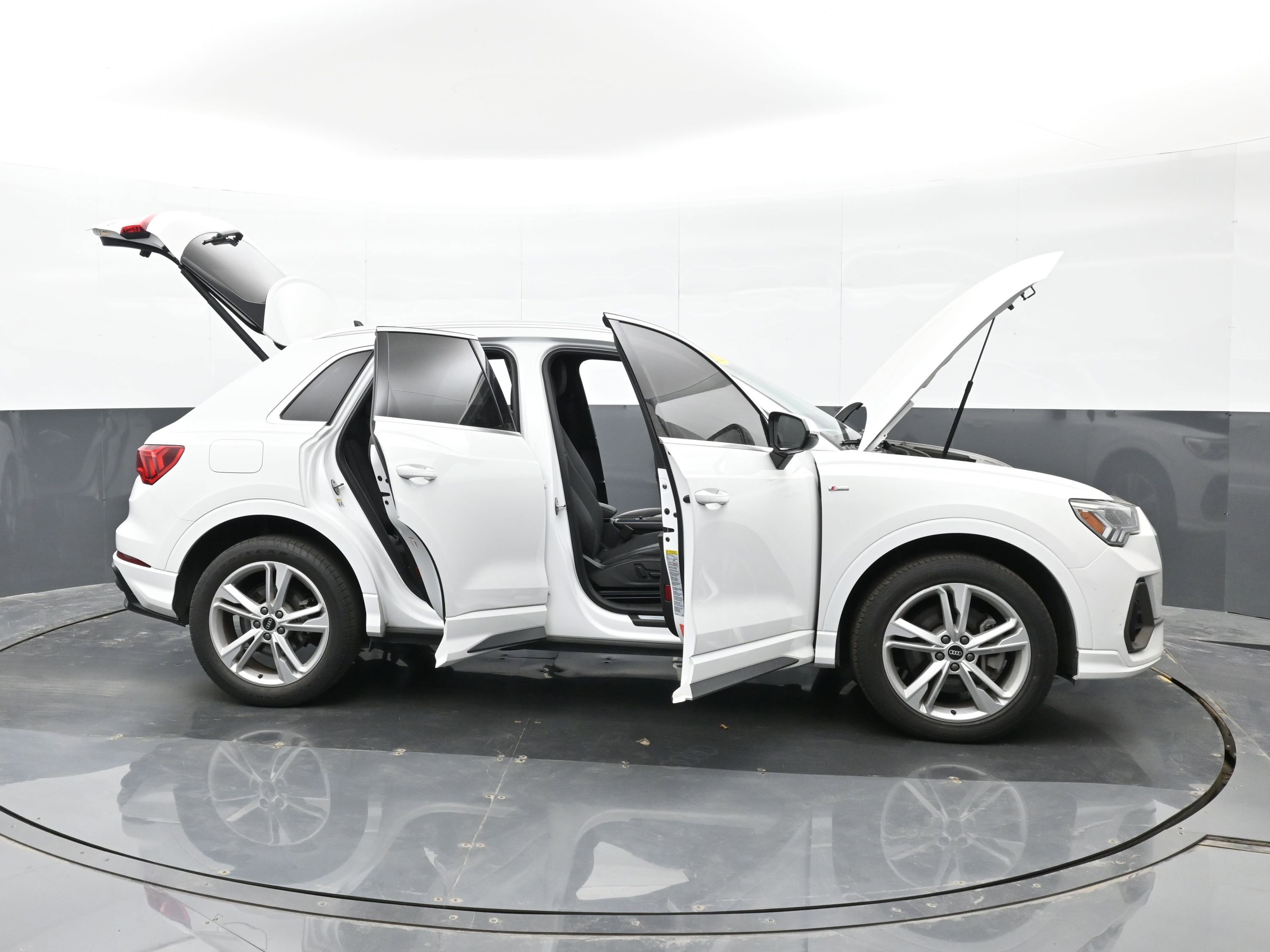 Used 2021 Audi Q3 2.0T Premium Plus w/ Premium Plus Package image 48