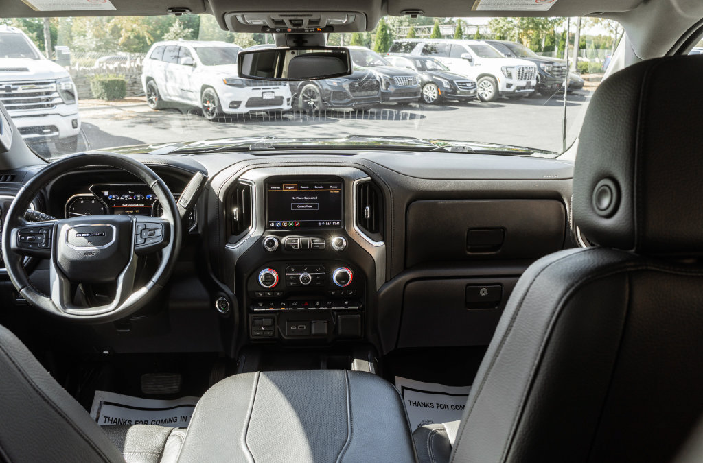 Used 2023 GMC Sierra 3500 Denali AWD/4WD image 9