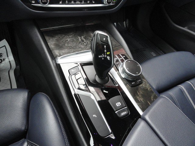 Used 2018 BMW 530i xDrive AWD/4WD image 14