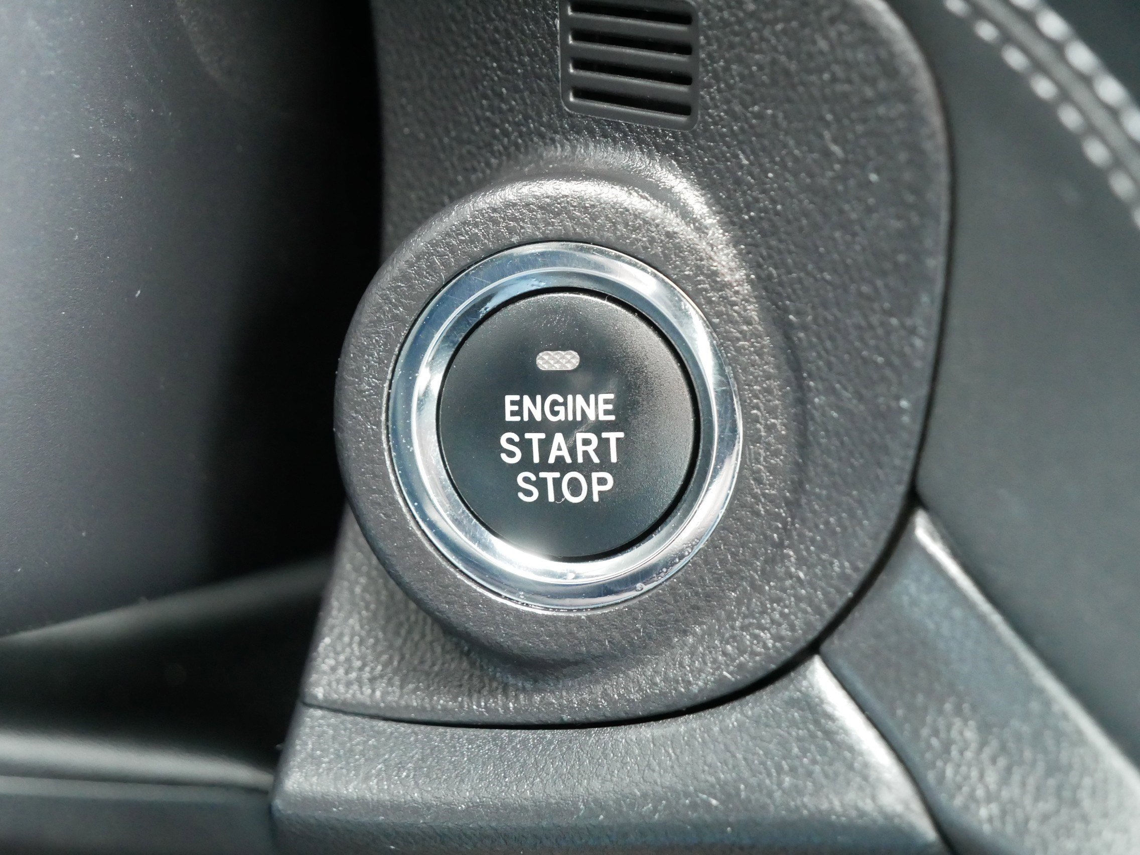 Used 2020 Subaru Outback Limited image 29