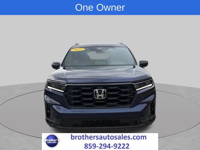 Used 2025 Honda Pilot Sport image 2