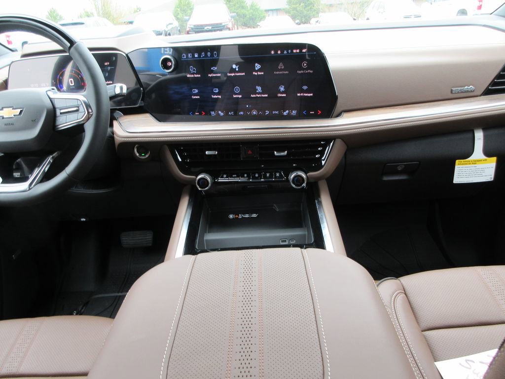 New 2026 Chevrolet Suburban High Country AWD/4WD image 19