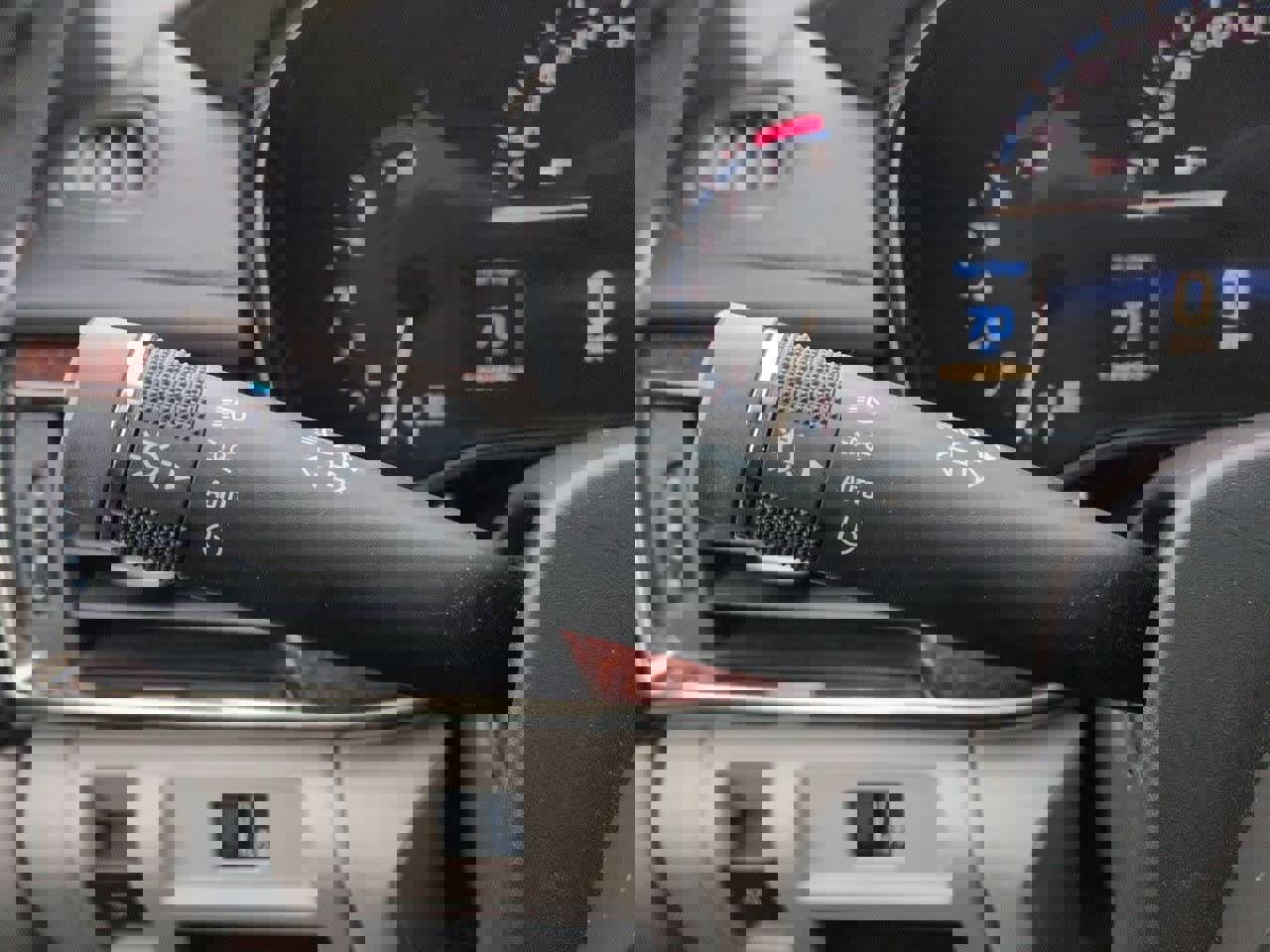 Used 2014 Cadillac CTS Luxury image 28