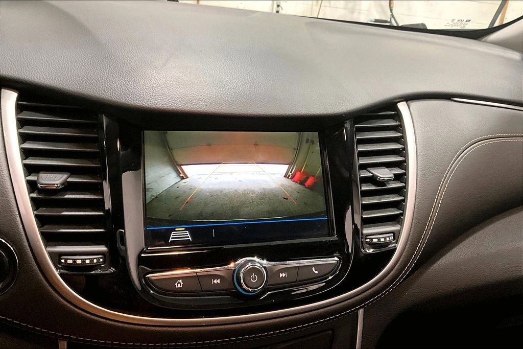 Used 2019 Chevrolet Trax LT w/ LT Convenience Package image 13
