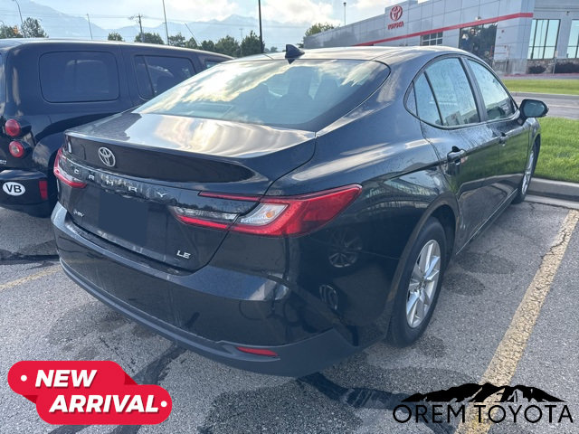 Used 2025 Toyota Camry LE FWD image 17