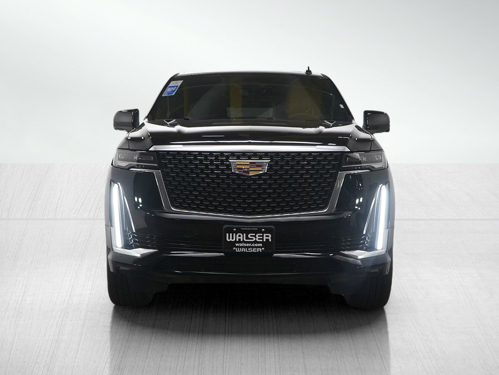 Used 2024 Cadillac Escalade ESV Premium Luxury image 8