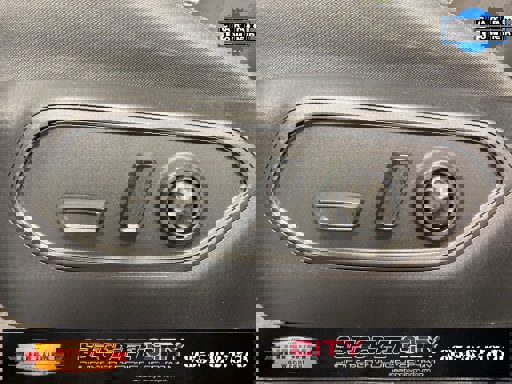 Used 2023 Jeep Grand Cherokee Laredo image 13