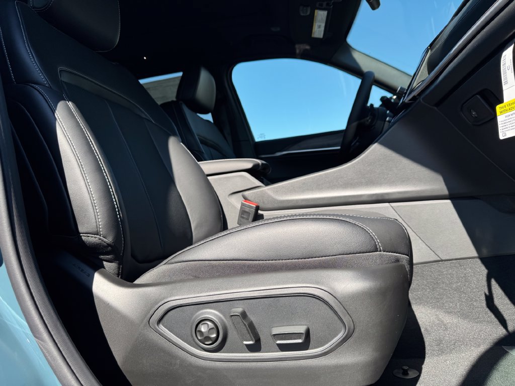 New 2027 Jeep Grand Cherokee Limited AWD/4WD image 10