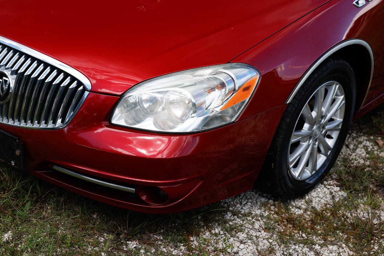 Used 2011 Buick Lucerne CXL FWD image 32