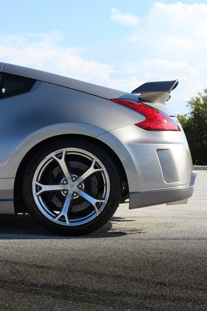 Used 2010 Nissan 370Z NISMO RWD image 8