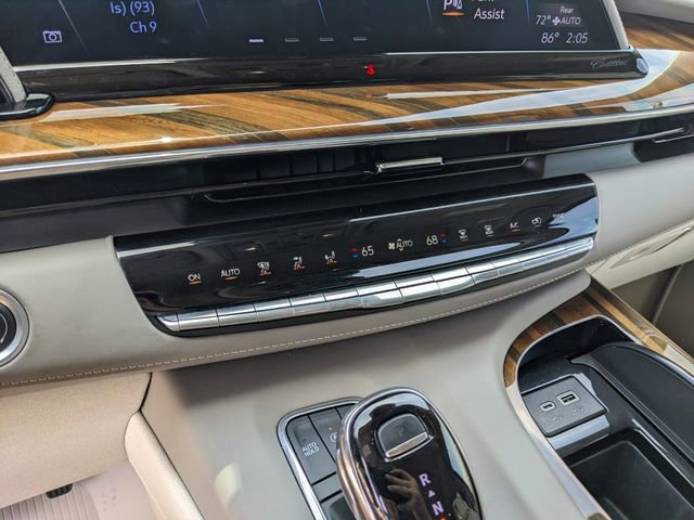 Used 2024 Cadillac Escalade Sport Platinum w/ Heavy-Duty Trailer Package image 26