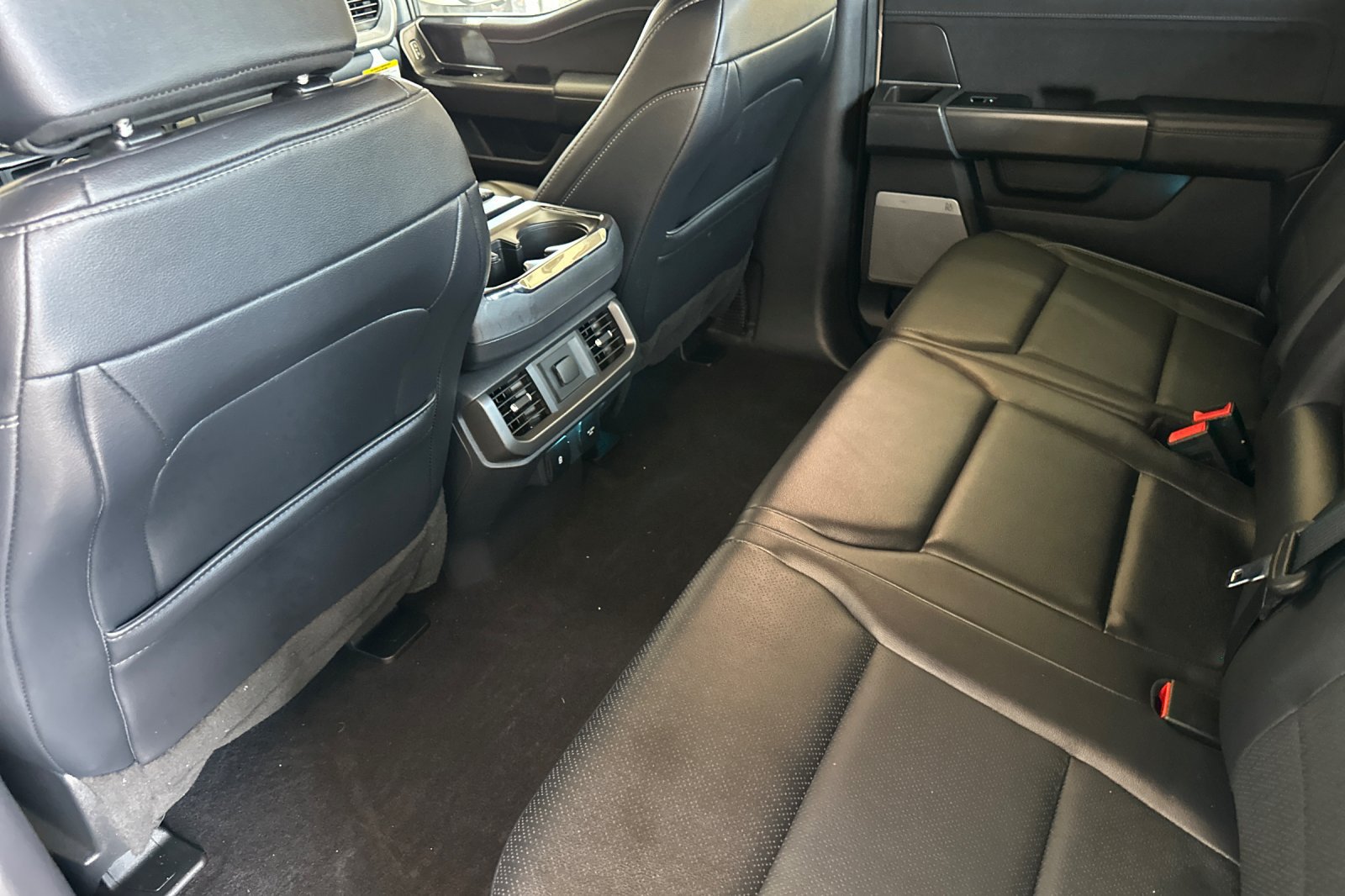 Used 2024 Ford F150 Lariat w/ FX4 Off-Road Package AWD/4WD image 13