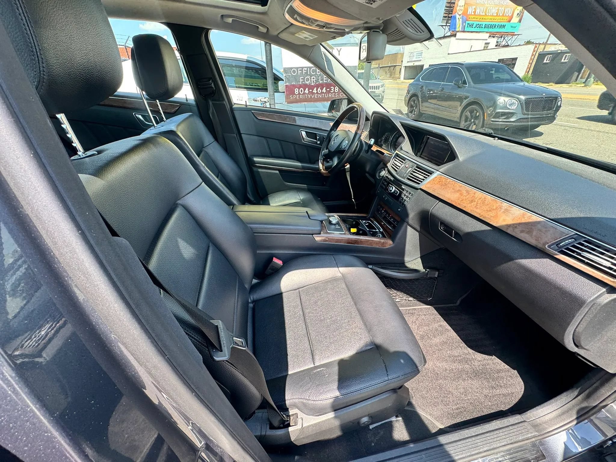 Used 2013 Mercedes-Benz E 350 4MATIC Sedan image 18