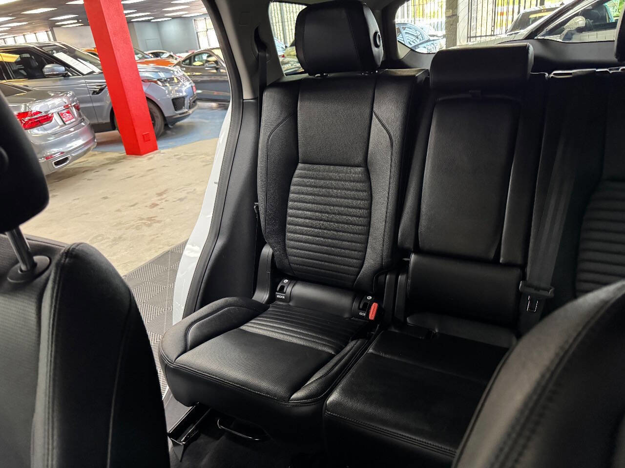 Used 2021 Land Rover Discovery Sport S image 36