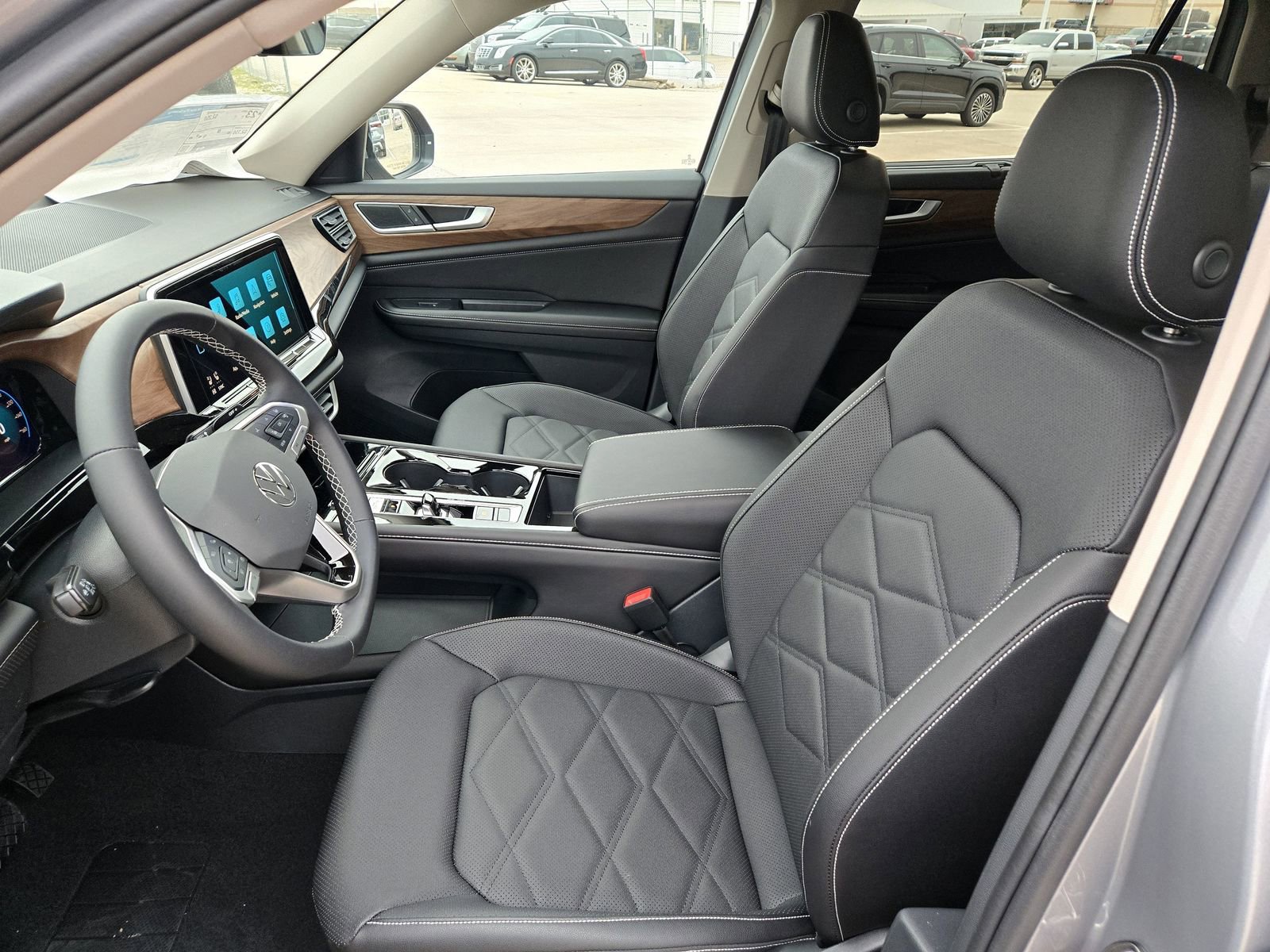 New 2026 Volkswagen Atlas SE image 16