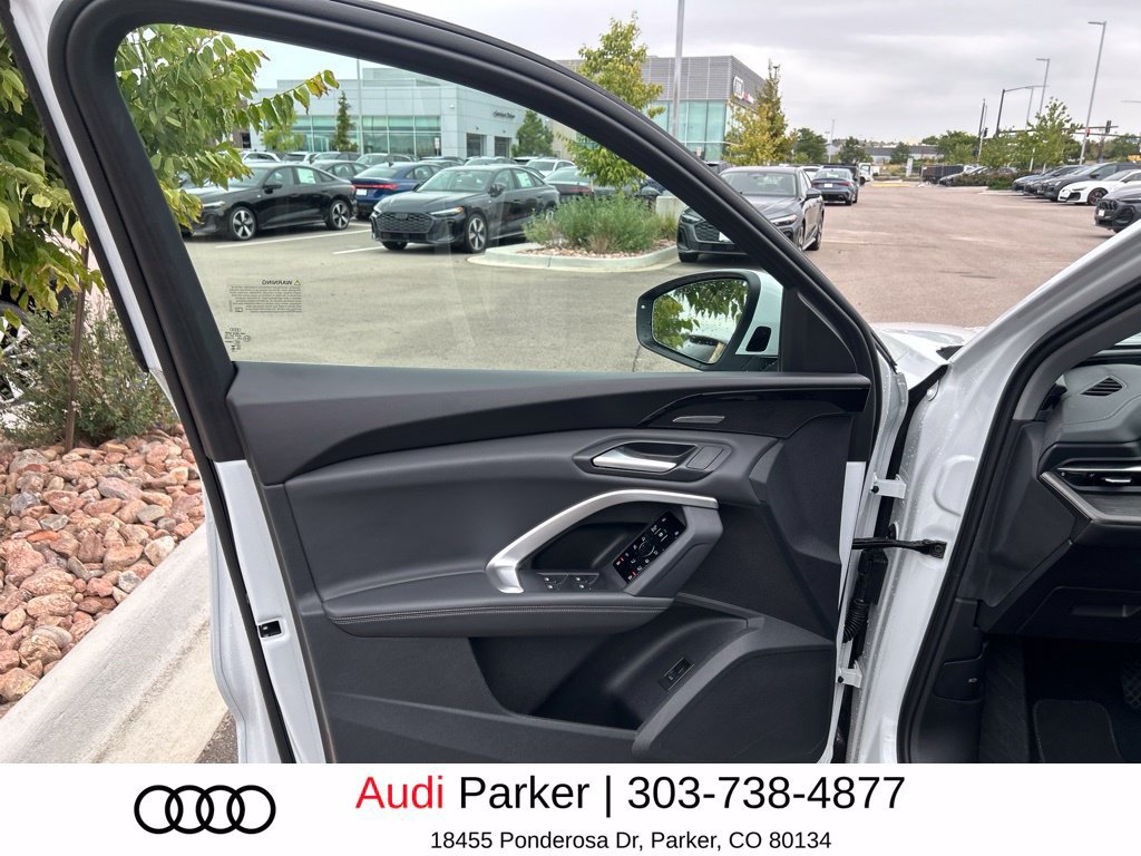 Used 2025 Audi Q5 Premium Plus w/ Premium Plus AWD/4WD image 15