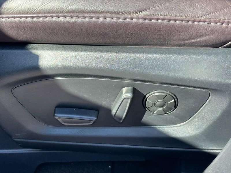 Used 2025 Ford Explorer Platinum w/ LUX Leather Package image 16