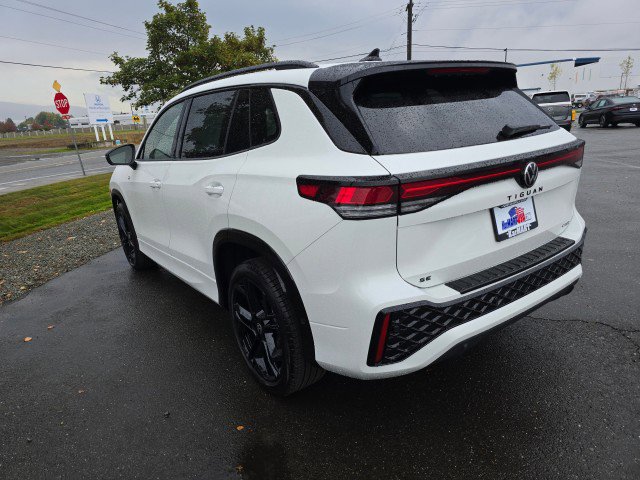 New 2025 Volkswagen Tiguan SE R-Line image 6