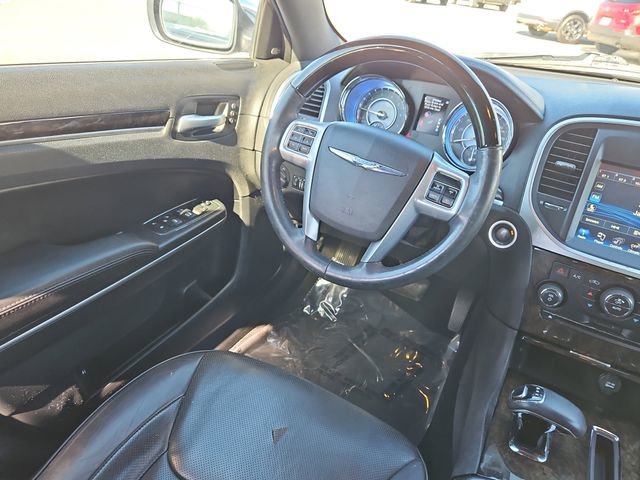 Used 2013 Chrysler 300 C image 9