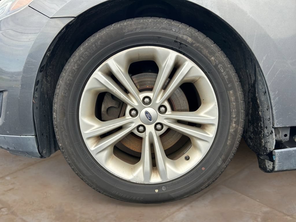 Used 2015 Ford Taurus SEL FWD image 14