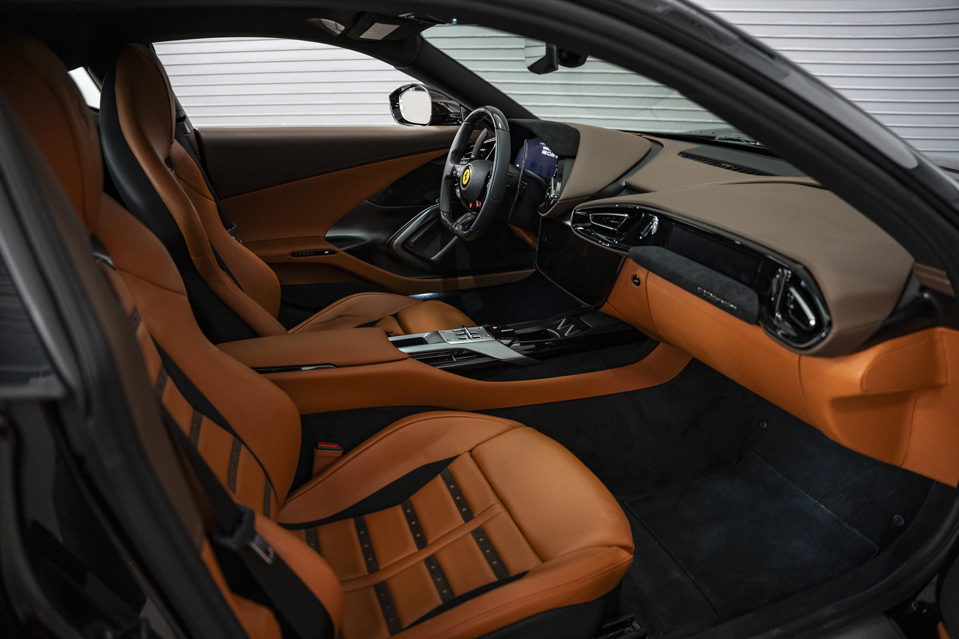 Used 2025 Ferrari 12Cilindri RWD image 30