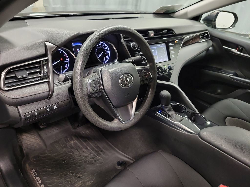 Used 2020 Toyota Camry LE image 13