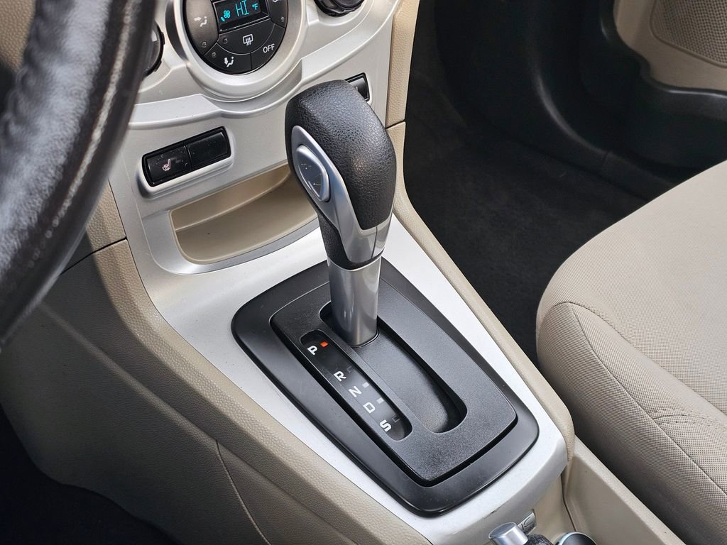 Used 2014 Ford Fiesta SE w/ Comfort Package image 24