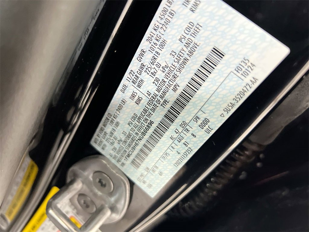 Used 2022 Ford Escape SEL image 27