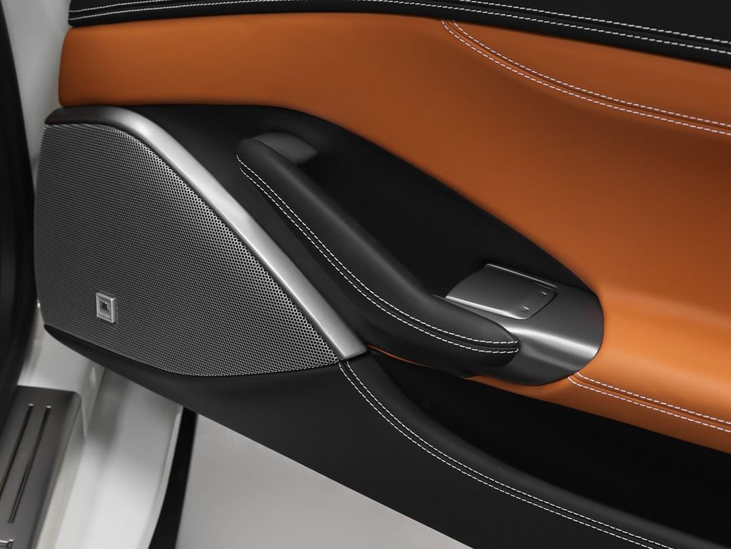 Certified 2022 Ferrari Portofino M RWD image 30