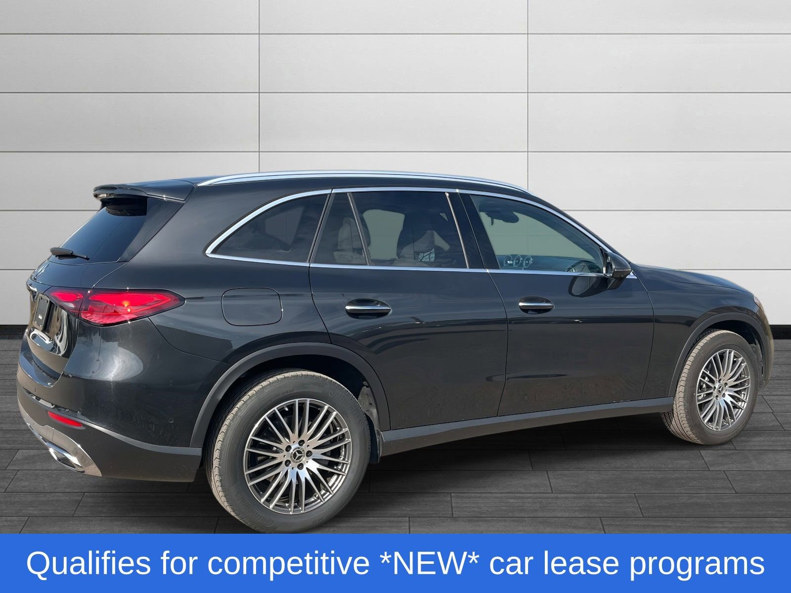 Used 2025 Mercedes-Benz GLC 300 image 3