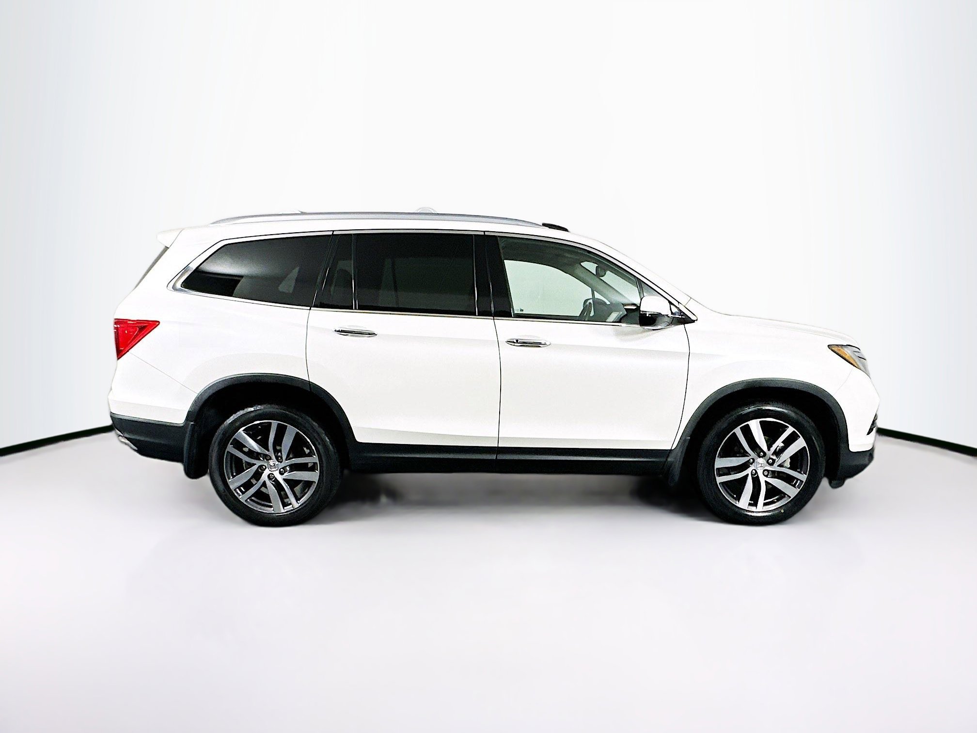 Used 2016 Honda Pilot Elite image 10