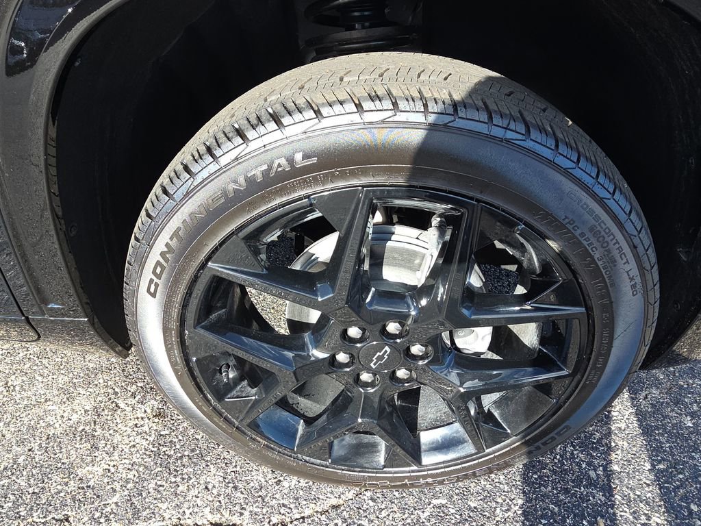 New 2026 Chevrolet Traverse RS w/ LPO, Floor Liner Package AWD/4WD image 10