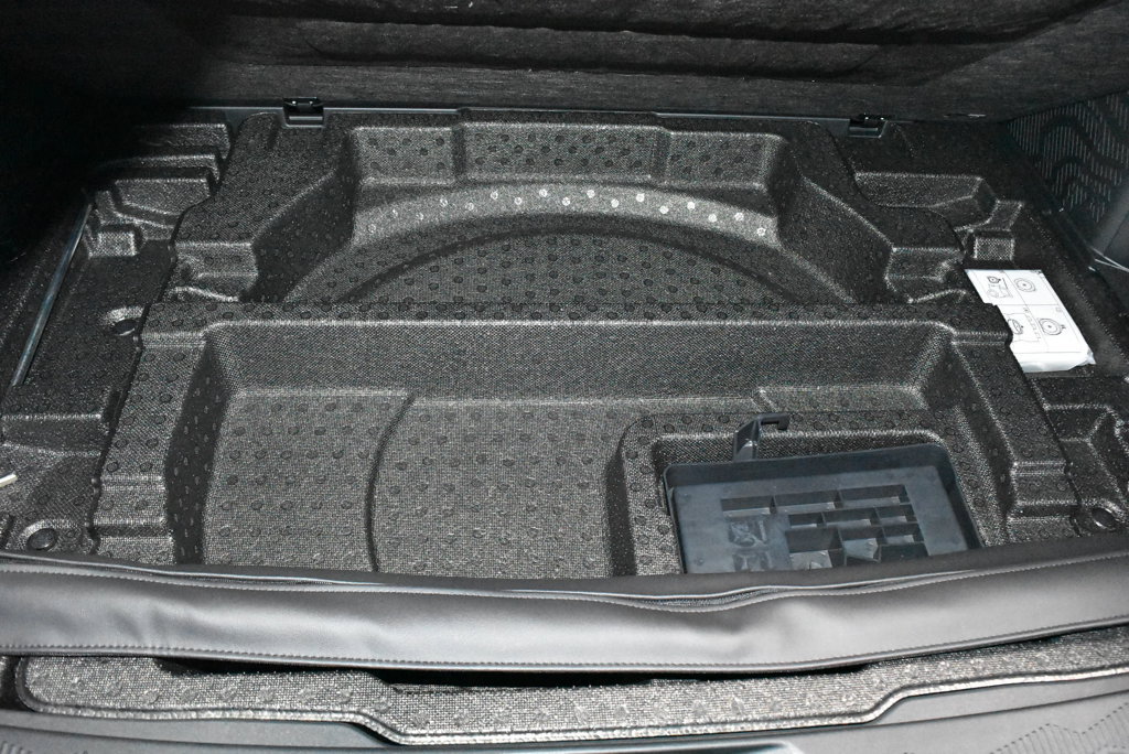 Used 2025 Subaru Forester Sport AWD/4WD image 36