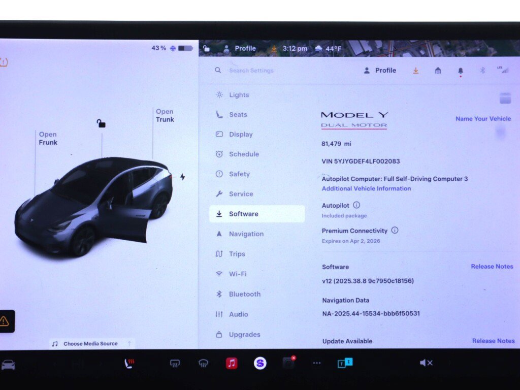 Used 2020 Tesla Model Y Long Range image 24